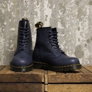 Dr Marten’s Orleans 1460 Mens 10 Navy Doc Marten